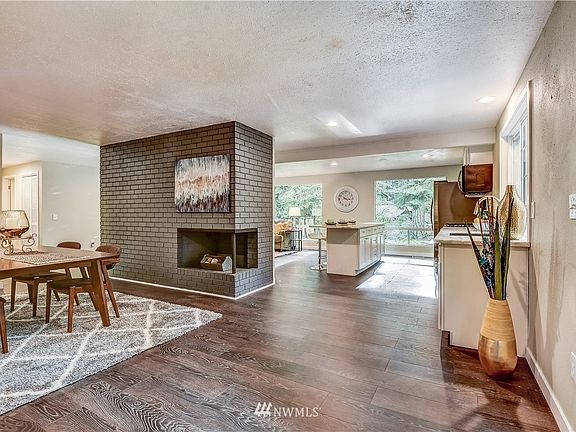 5th image of 25215 SE 31st Pl