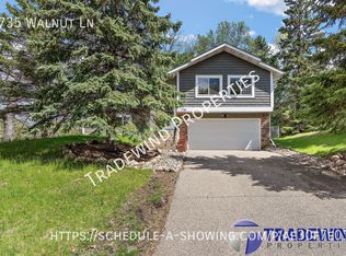 1735 Walnut Ln, Eagan, MN 55122