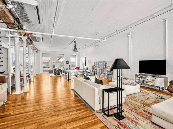 351 W Broadway APT 2, New York, NY 10013