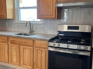 111 Pine St APT 6, Elizabethport, NJ 07206