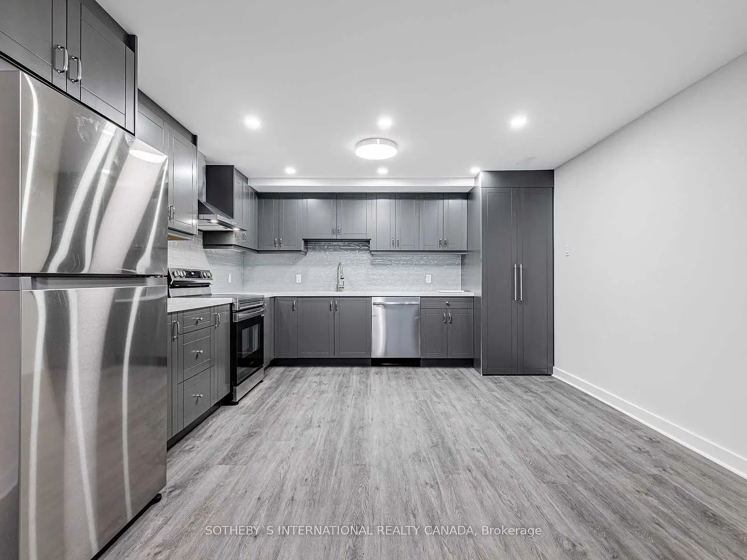 2 bed, $2,755 — Photo 4