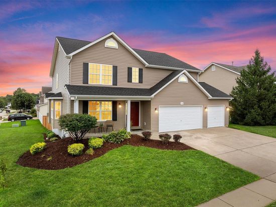 701 Timber Oaks Dr, Wentzville, MO 63385