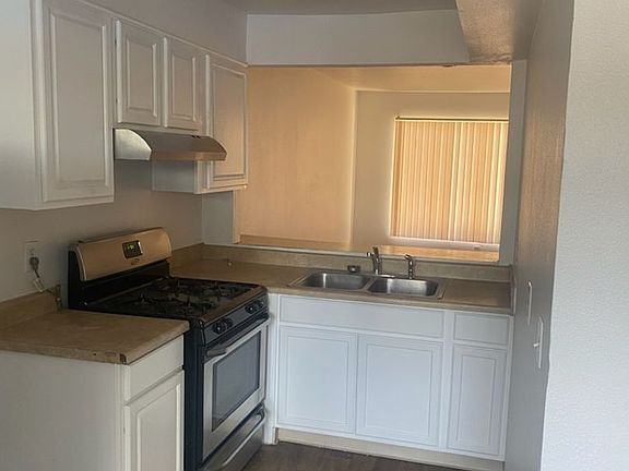 5th image of 9146-9160 Kenwood Dr #9152