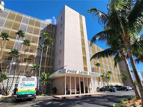 2nd image of 400 Golden Isles Dr APT 4