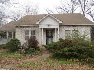 2002 Prince St, Conway, AR 72034