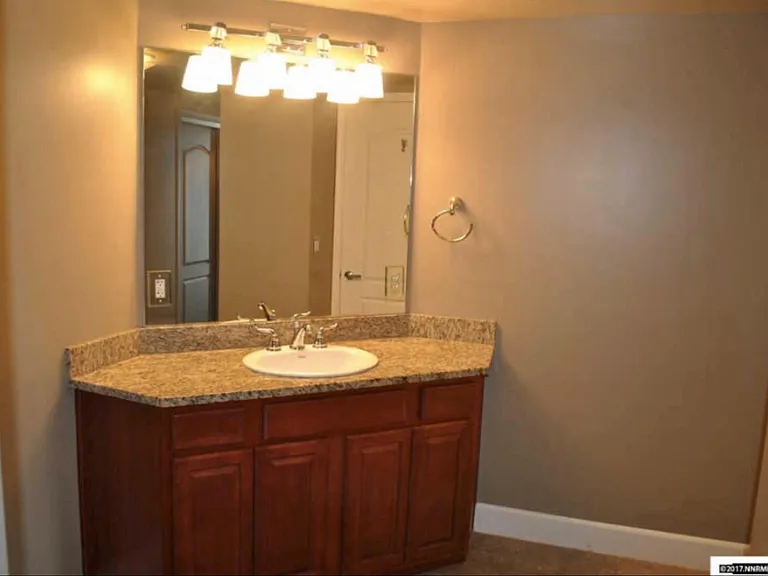 50 N Sierra St #708 — Photo 6