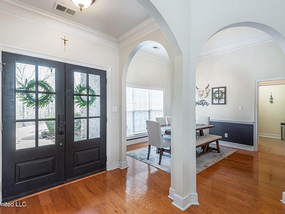 5th image of 4371 Dickens Place Dr