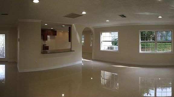 4th image of 1274 E Lake Shore Blvd