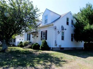 86 Fletcher Ave, Cranston, RI 02920