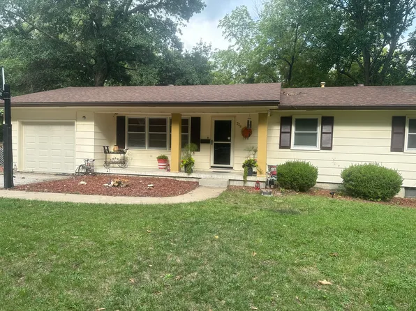 228 S Conway Ave, Marshall, MO 65340