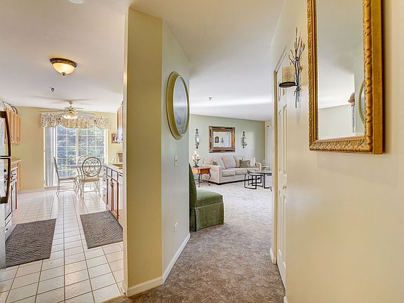 5th image of 131 Hunt Club Dr #131