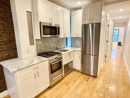 Rented by Corcoran | media 14