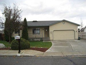 1st image of 890 N Shannon Ln