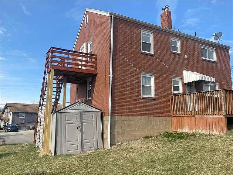 1025 Logan Rd — Photo 32
