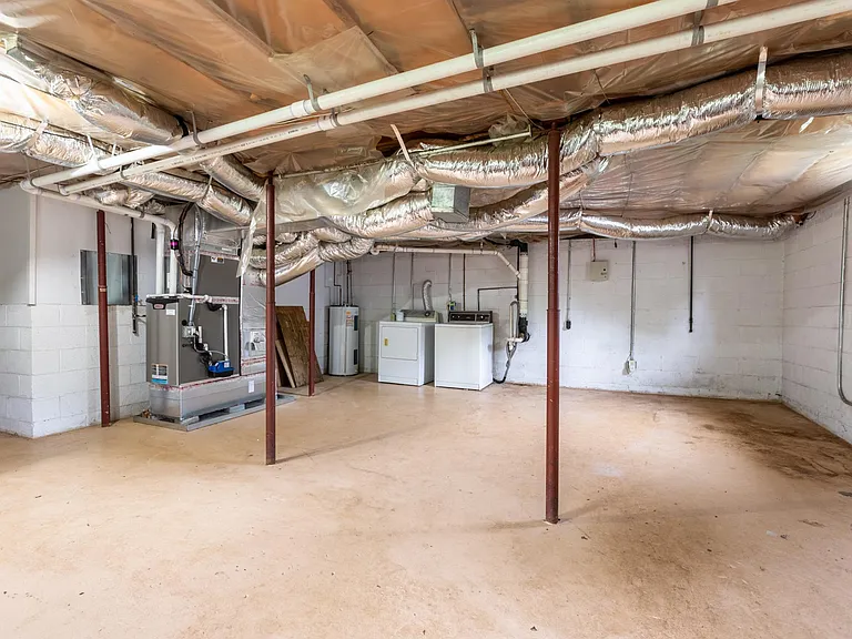 459 Corona St — Photo 10