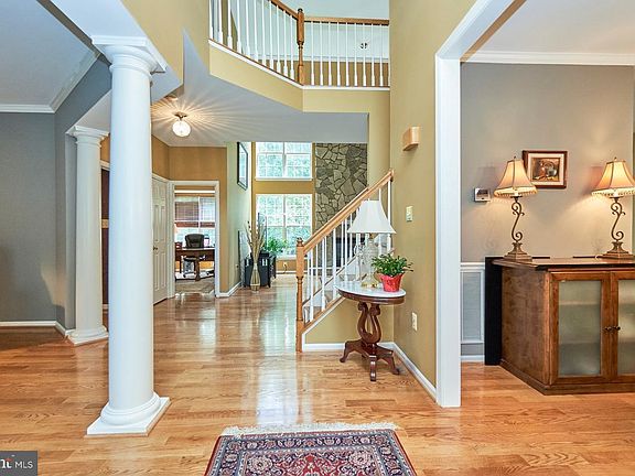 5th image of 15507 Toddsbury Ln
