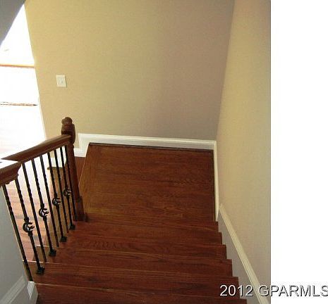 2nd image of 200-E Fosbury Way #E