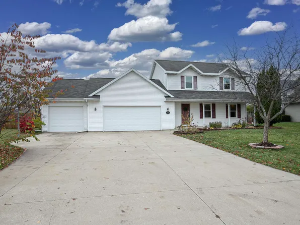 W6327 Arborvitae Ln, Menasha, WI 54952