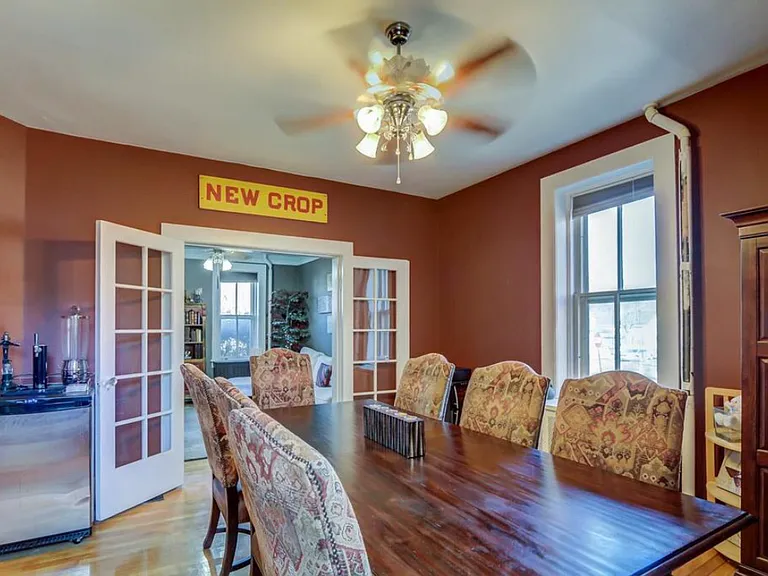 144 N Center Ave — Photo 11