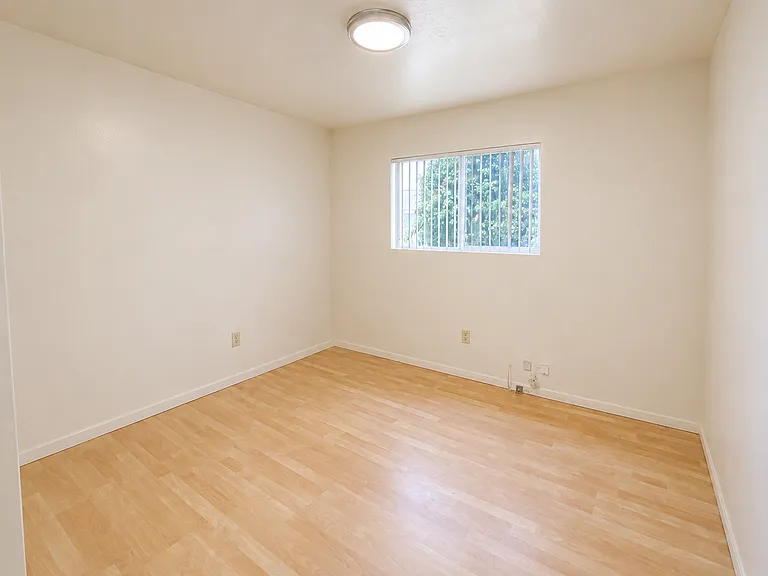 4027.5 Park Blvd #4027.5 — Photo 5