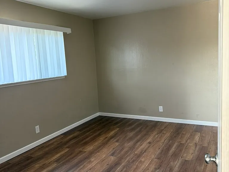 755 E Duane Ave #H — Photo 23