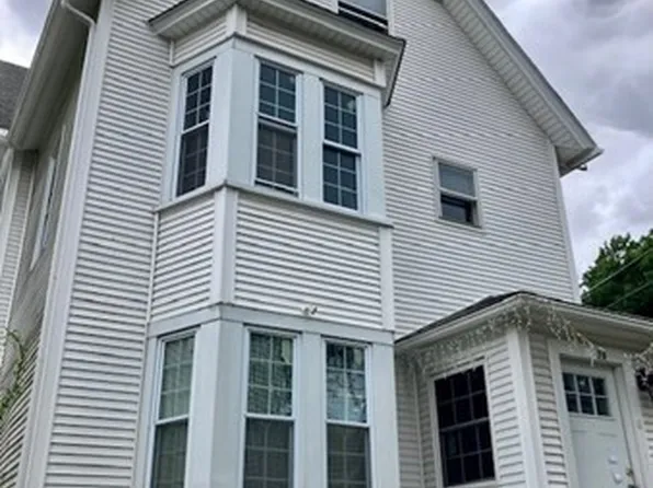 79 Oak St, Springfield, MA 01151