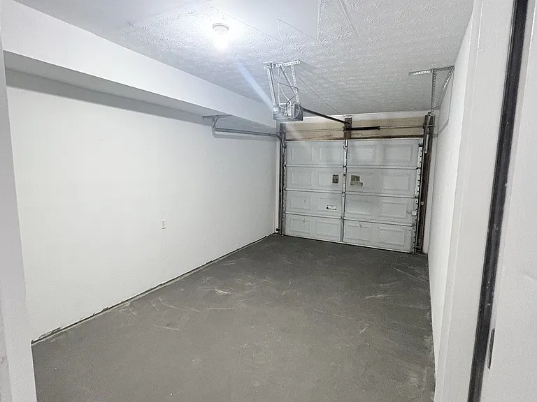123 Karen Ct — Photo 3