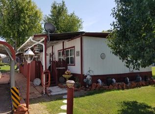 607 W Cedar St, Gage, OK 73843