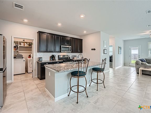 4th image of 104 Red Cedar Ct