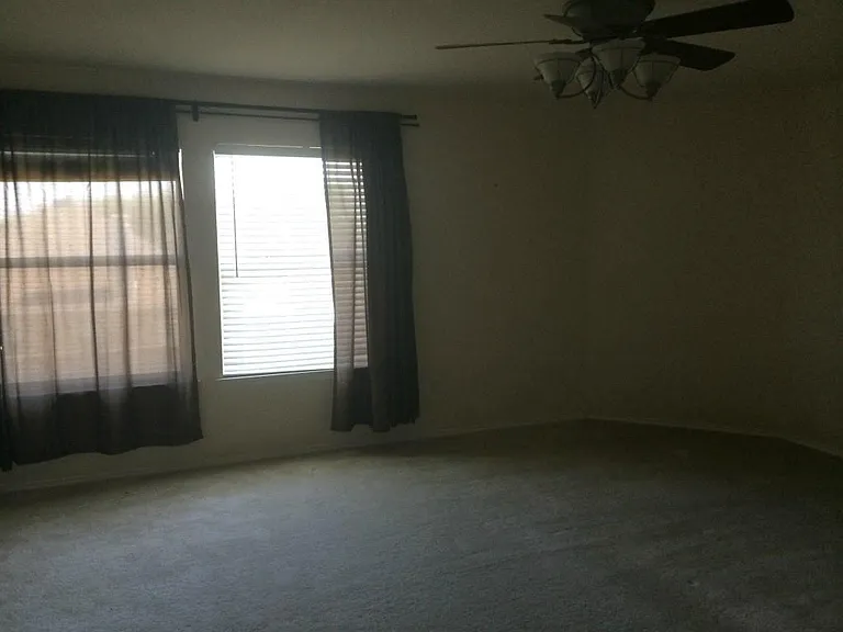 1916 Silver Leaf Dr — Photo 29