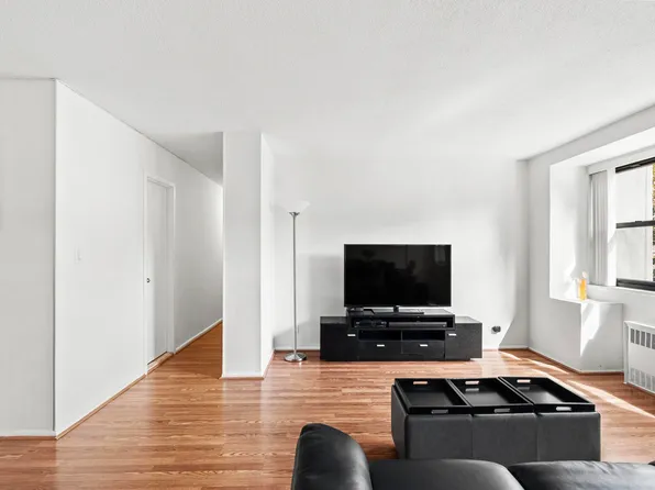 290 West 232nd Street image 6 of 10