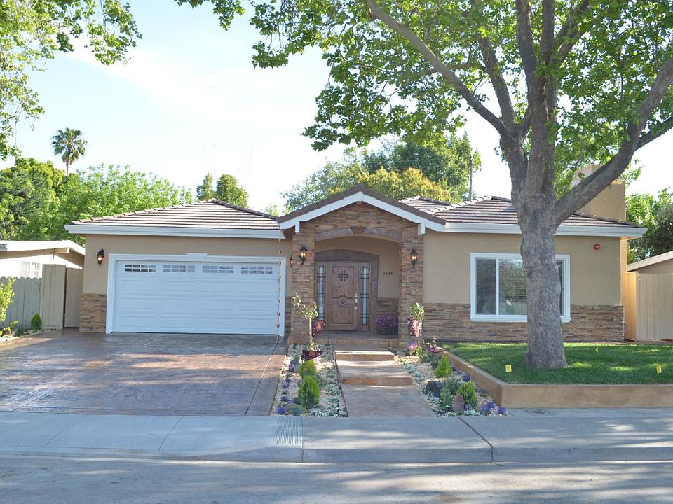 1st image of 2334 Cabrillo Ave