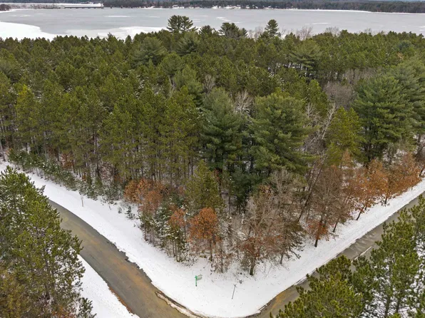 W4076 Mays Point Rd, Necedah, WI 54646