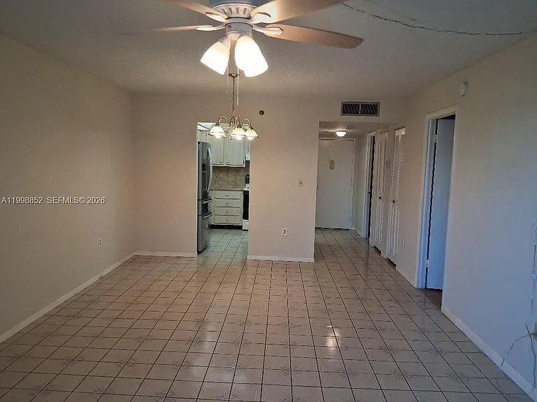 1100 Saint Charles Pl #213 — Photo 10