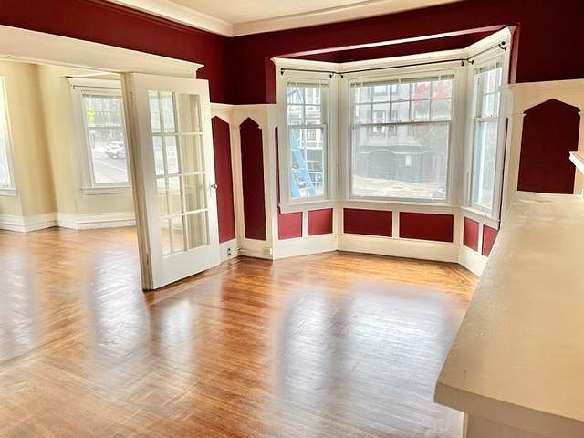 1st image of 498 Carl St APT 1