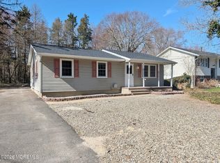 73 S Shore Dr, Toms River, NJ