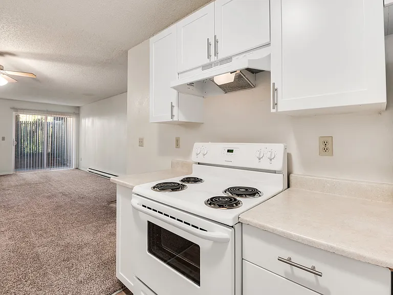 Quail Ridge Apartments — Photo 7