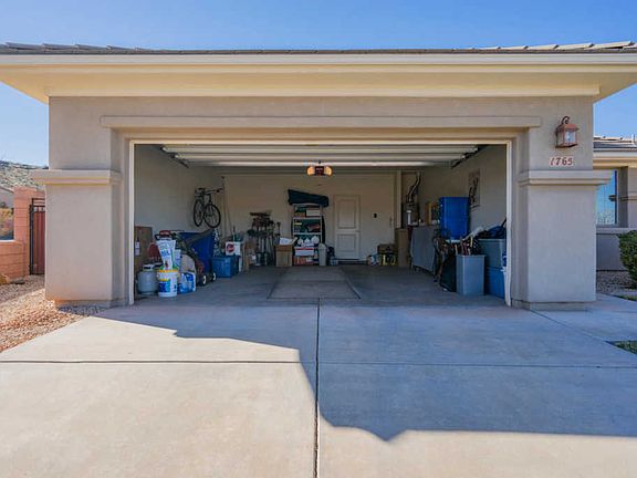 4th image of 1765 N Overland Trails Dr