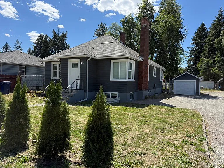 648 S Thor St — Photo 2