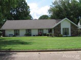 1415 Ashstone St, Germantown, TN 38138