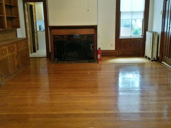 5th image of 164 Fairfield Ave Unit 1