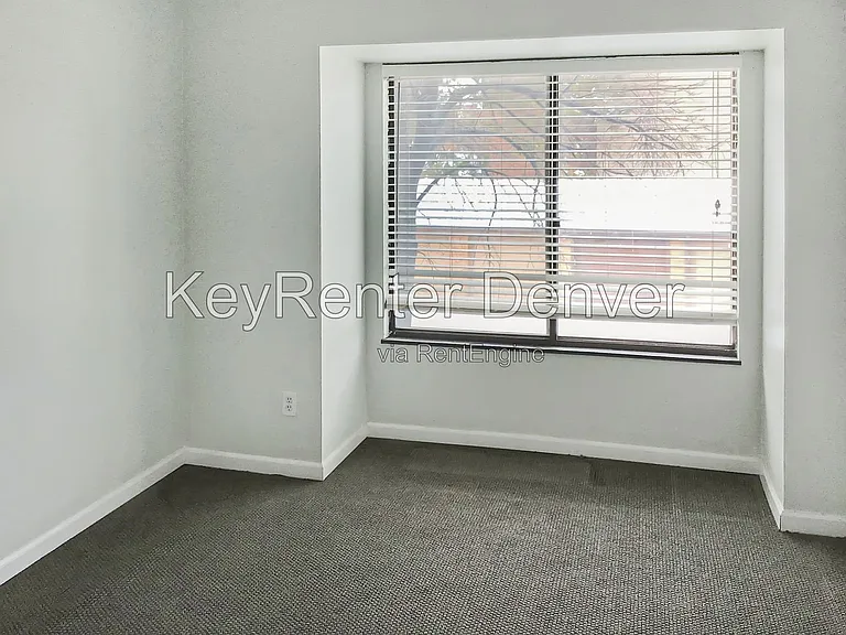 318 Wright St #202 — Photo 8