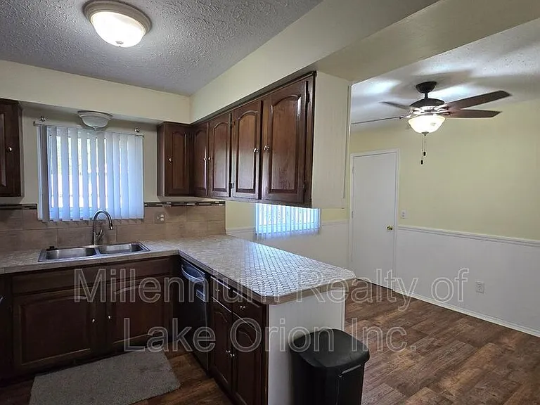 730 Harry Paul Dr — Photo 11
