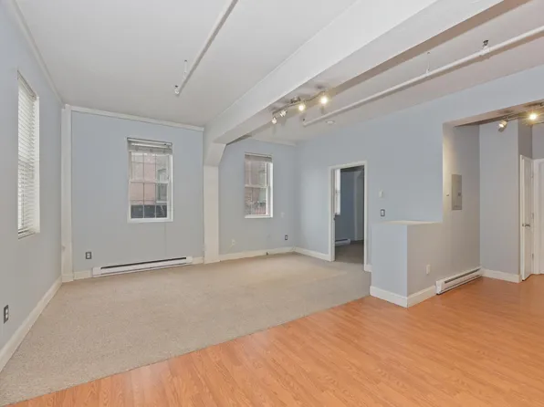 148 Bernon St APT 6, Woonsocket, RI 02895