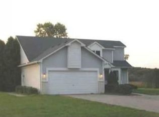 150 Huff Lake Ct, Ortonville, MI