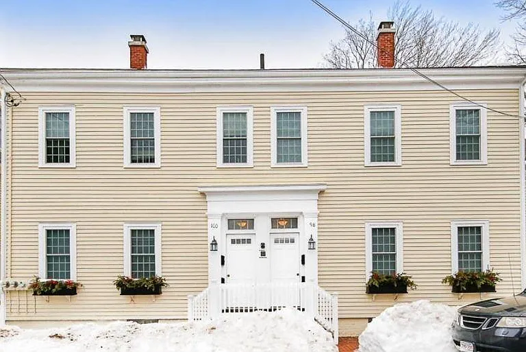 100 Pleasant St #1 — Photo 1