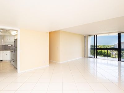 2400 Presidential Way #602, West Palm Beach, FL, 33401