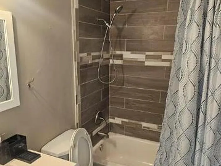 750 SW 55th Ave — Photo 12
