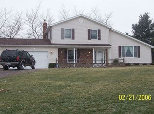 1986 Brace Rd, Victor, NY 14564