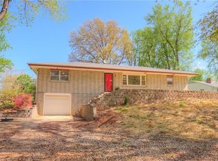 153 Dockside Cir, Lake Tapawingo, MO 64015